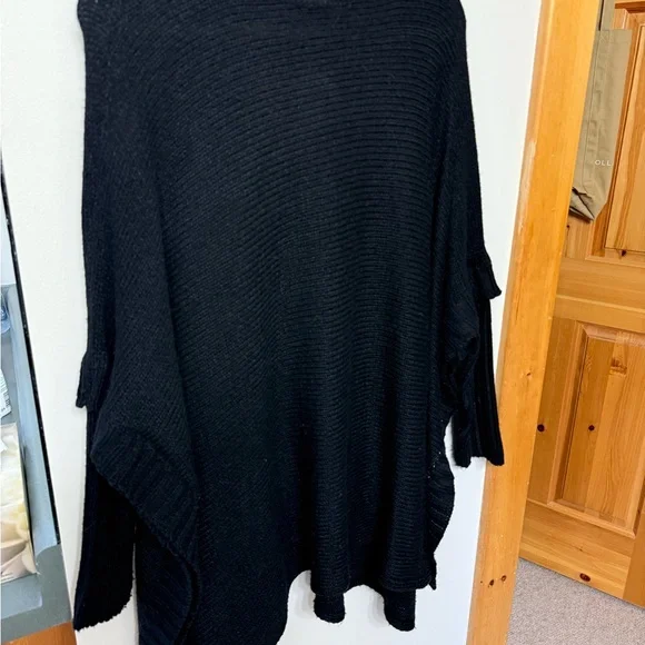 Design Lab Black Sweater - Picture 3 of 6